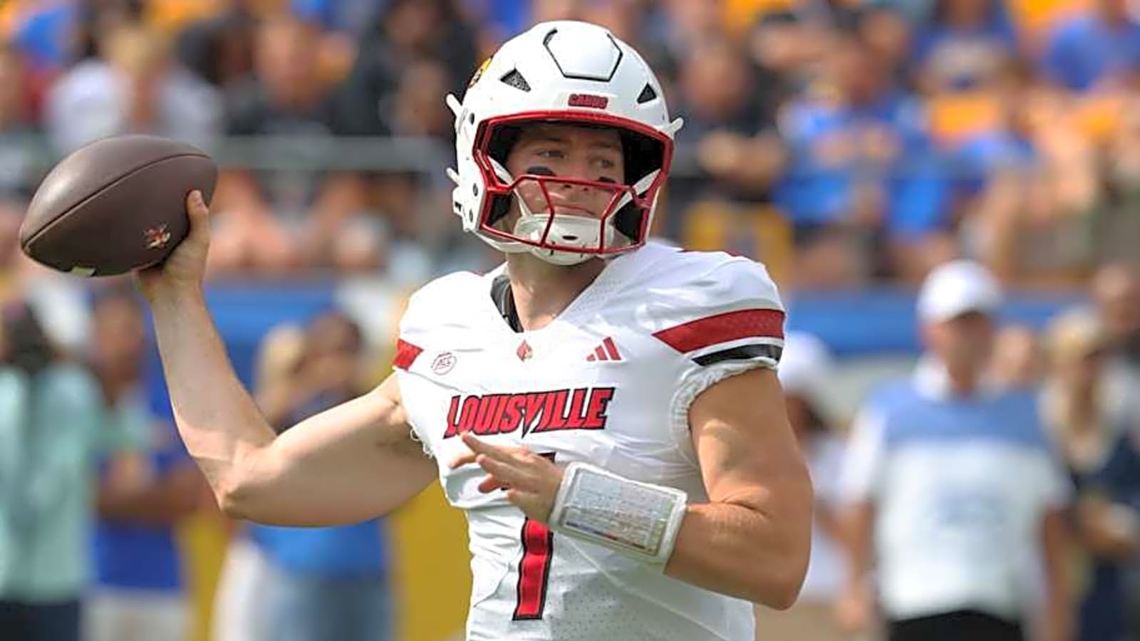 QB Miller Moss, Louisville&#39;s Defense Bounce Back in Second Half to Fuel Comeback at Pitt
