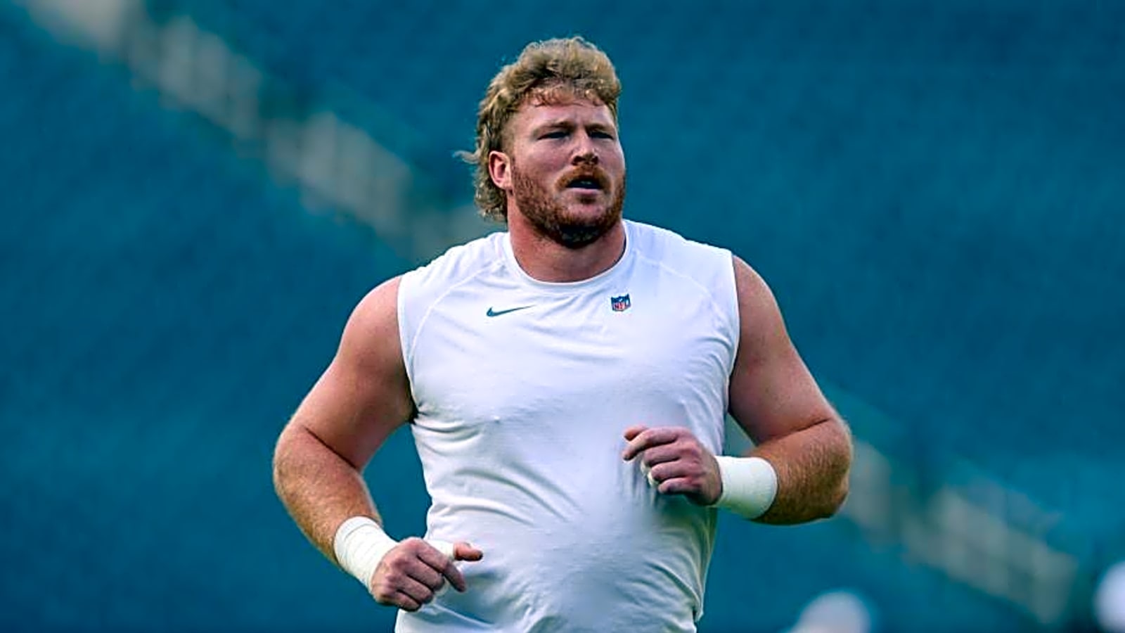 Reports: Eagles’ Cam Jurgens Gets Into Training-Camp Tussle with Jalen Carter