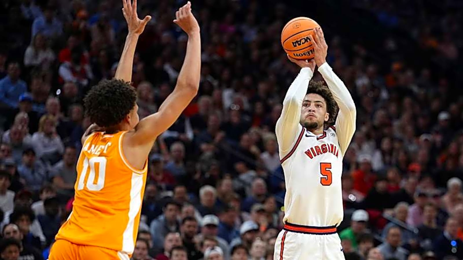 Virginia Guard Sam Lewis Will Reportedly Return To Charlottesville Next Season