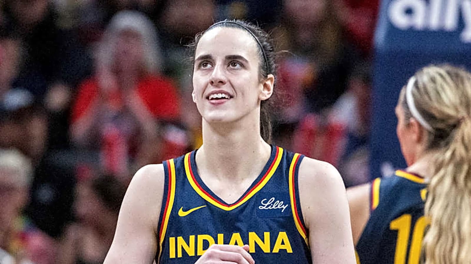 Basketball Legend Makes Wild Caitlin Clark, Steph Curry Comparison
