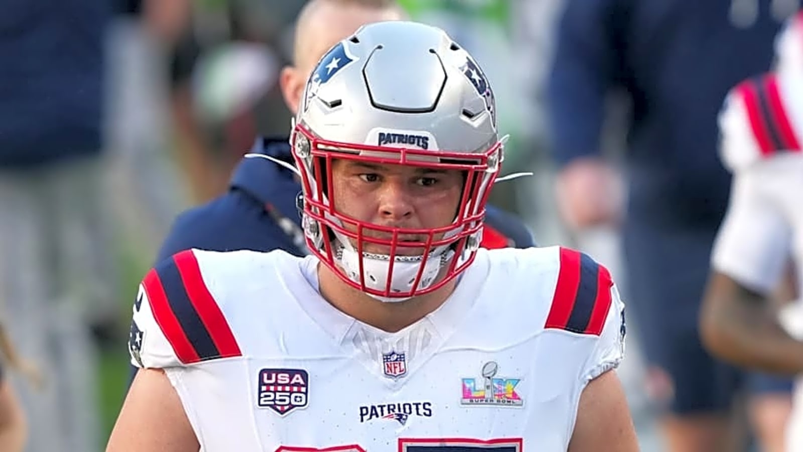 Patriots Should Replace Garrett Bradbury At Center