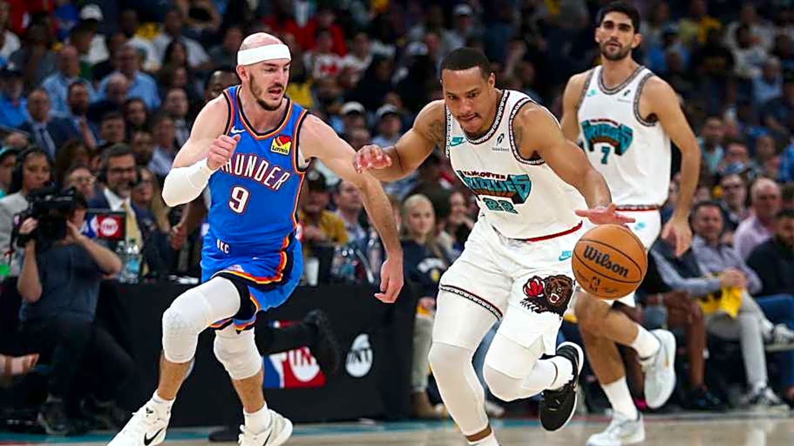 NBA Insider Says Orlando Magic Aggressively Outbid Other Teams For Desmond Bane