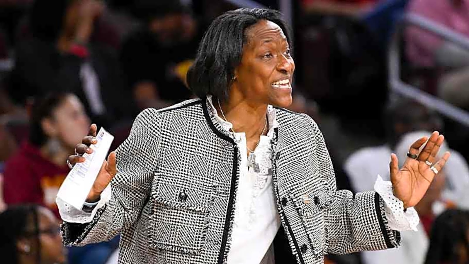 Cal Women&#39;s Basketball Team Will Open 2025-26 Season in France