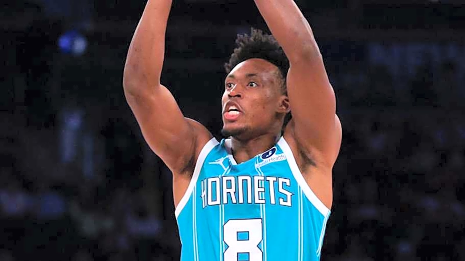 Hornets swtich up starting five for road matchup vs. Philadelphia 76ers