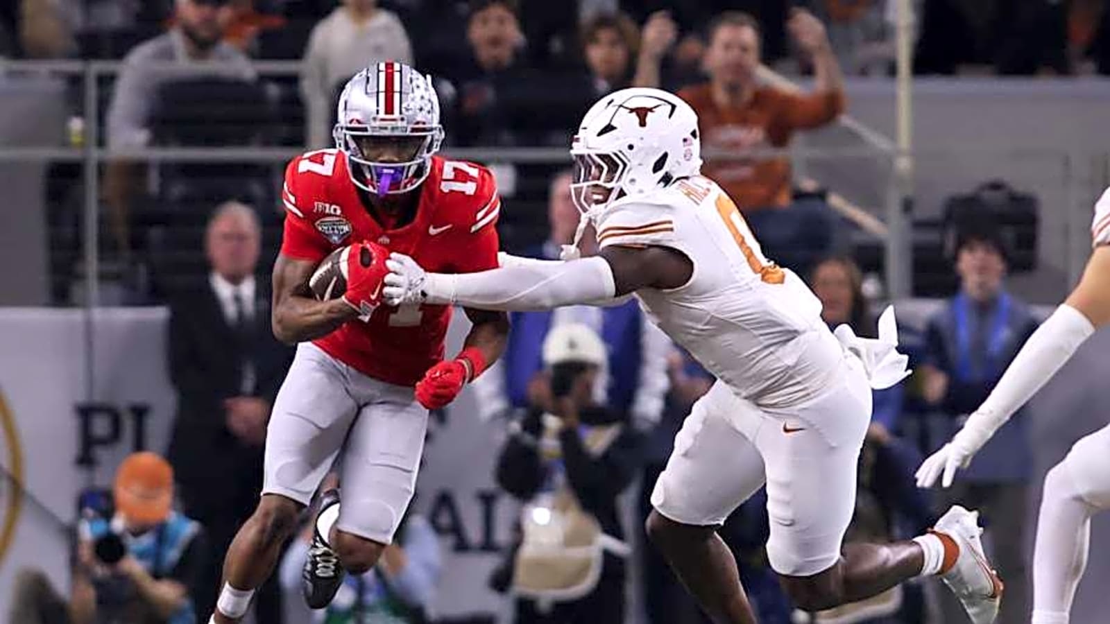 Texas Longhorns to Host 2026 5-Star LB on Official Visit Before Commitment