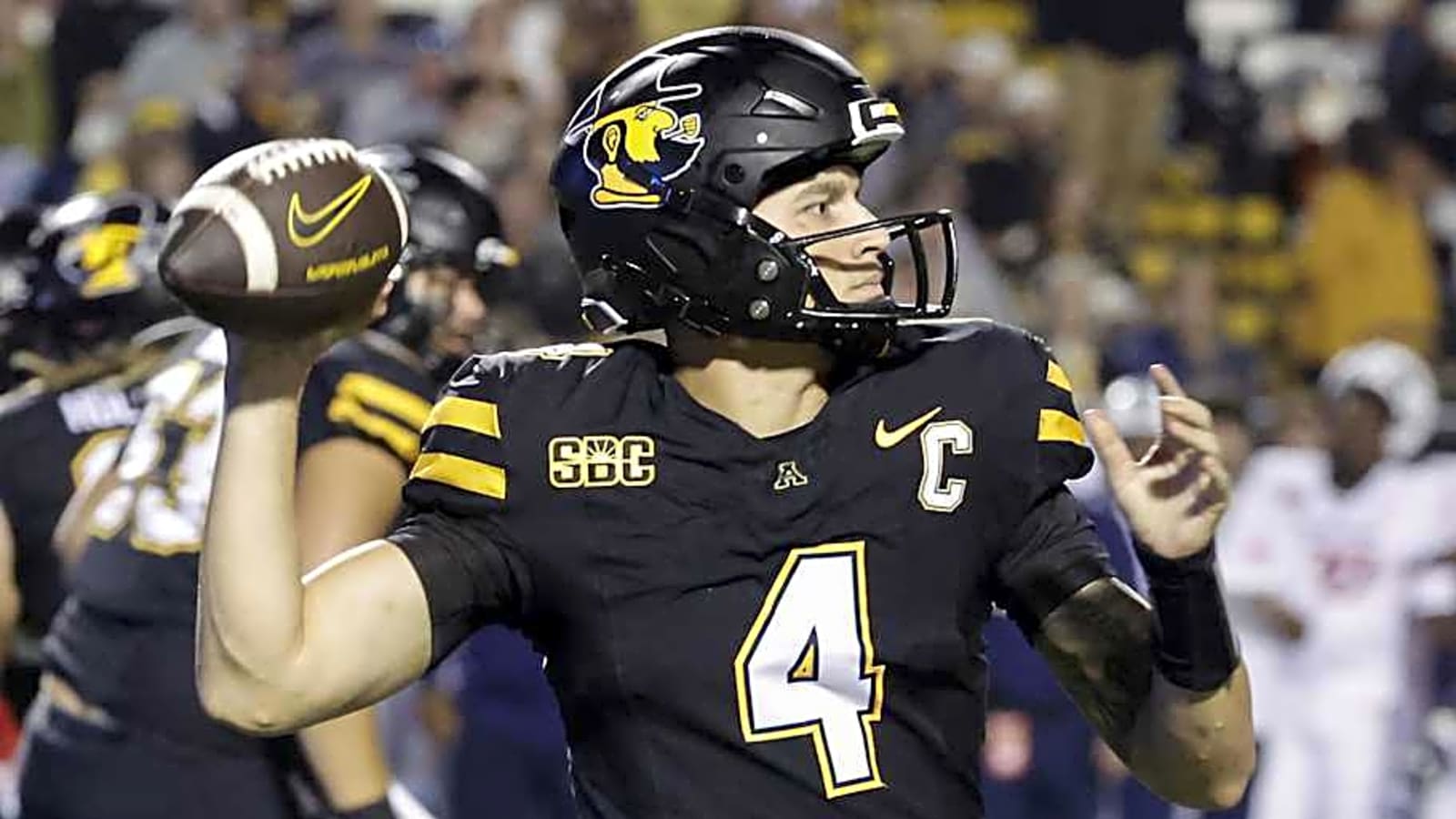 UCLA Bruins, Tennessee Volunteers Swap Quarterbacks in Historic NIL &#39;Trade&#39;