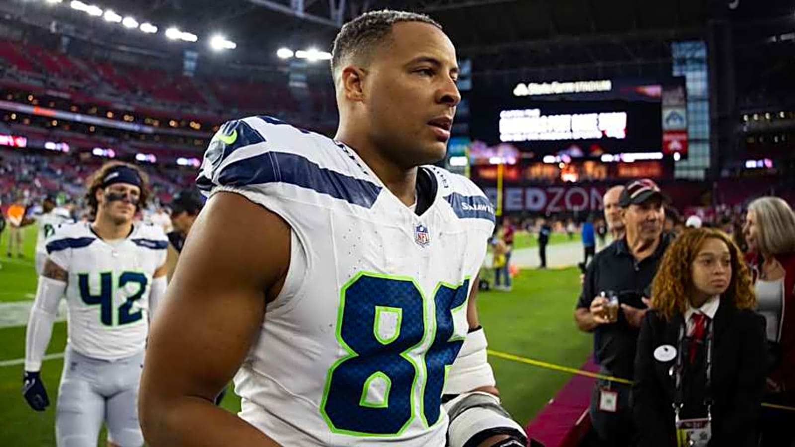 Dolphins&#39; Latest Round of Cuts Shakes Up Tight End Room