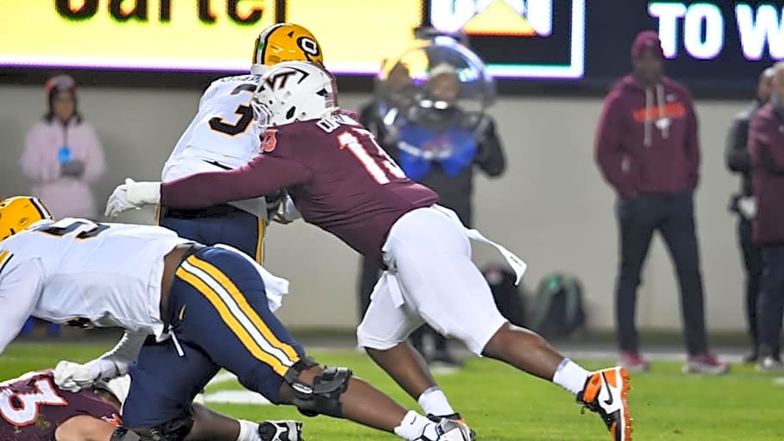 Kemari Copeland Named ACC Defensive Lineman of the Week