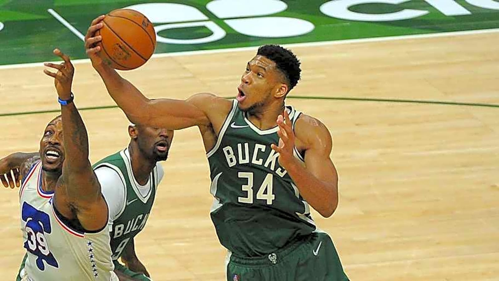 Bucks Fans Enter The Dwightmare Phase With Giannis