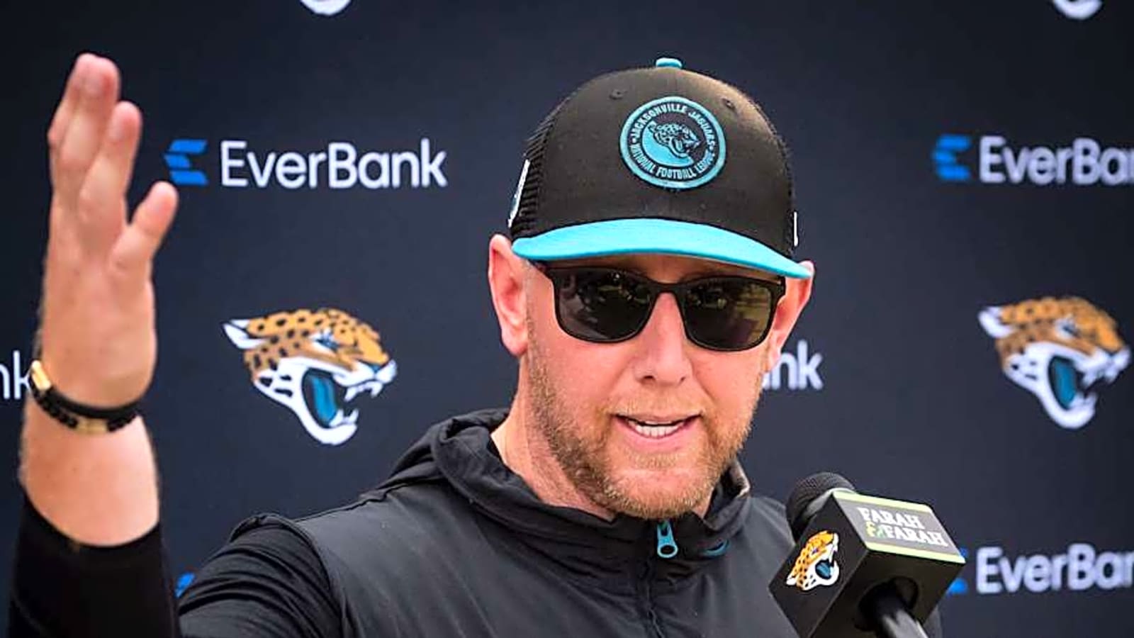 Jaguars&#39; Liam Coen Shares Insight on Offensive Line