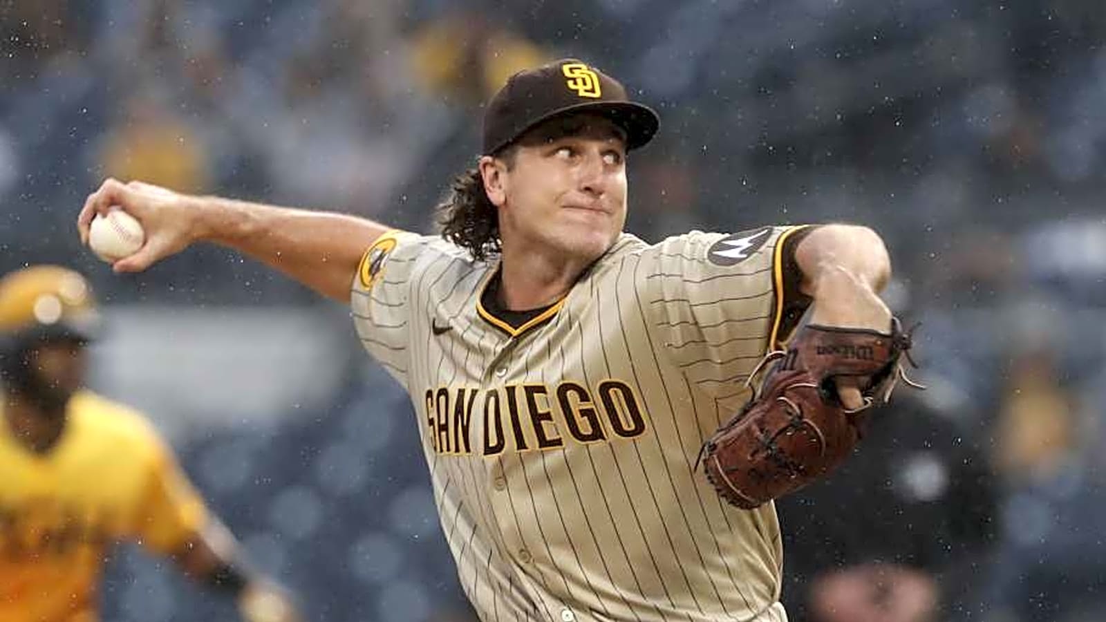 Padres Free Agent Pitcher Signs With Brewers
