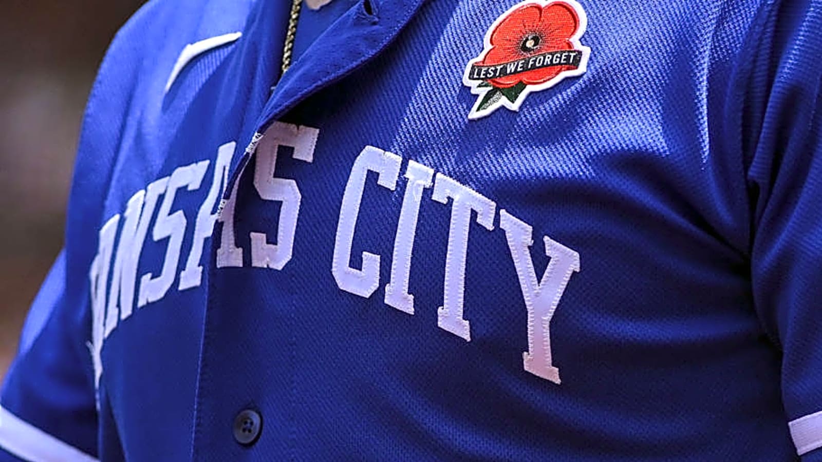Royals Predicted To Bring 6-Foot-8 Flamethrower To Kansas City