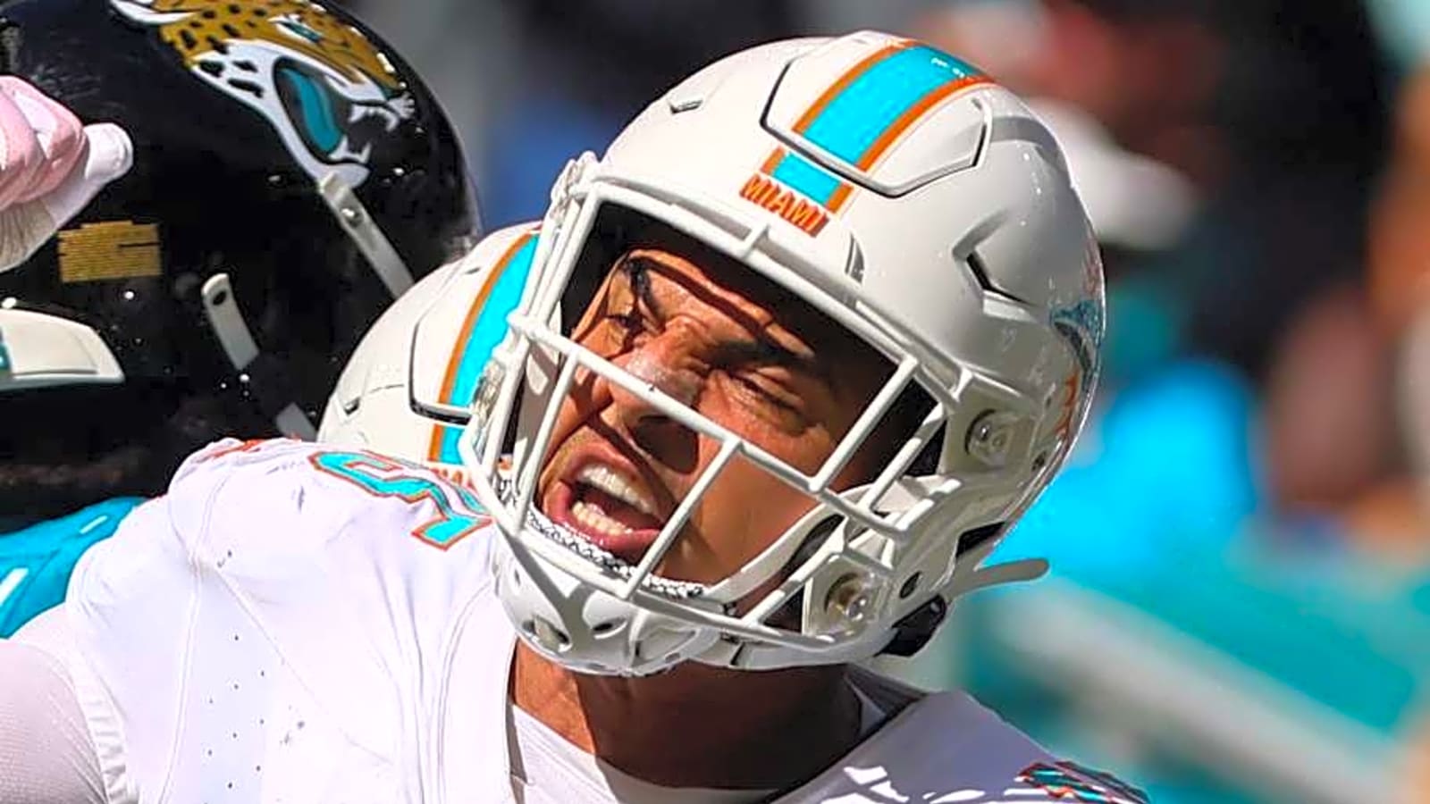 Dolphins EDGE Could Be Ideal Lions Trade Deadline Target