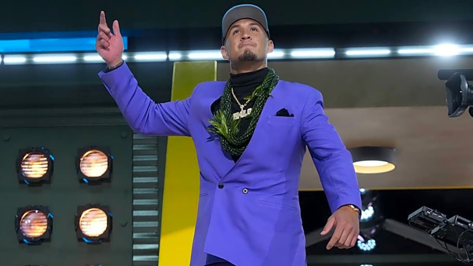 Key Carolina Panthers draft pick named among top-10 NFL rookies to watch in 2025