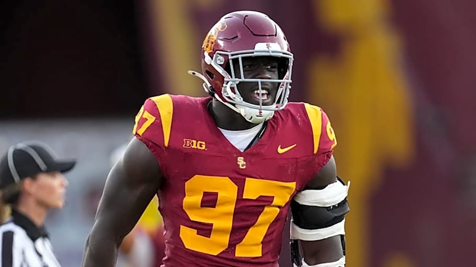 USC Linebacker Desman Stephens Details Areas of Improvement for Trojans Front Seven