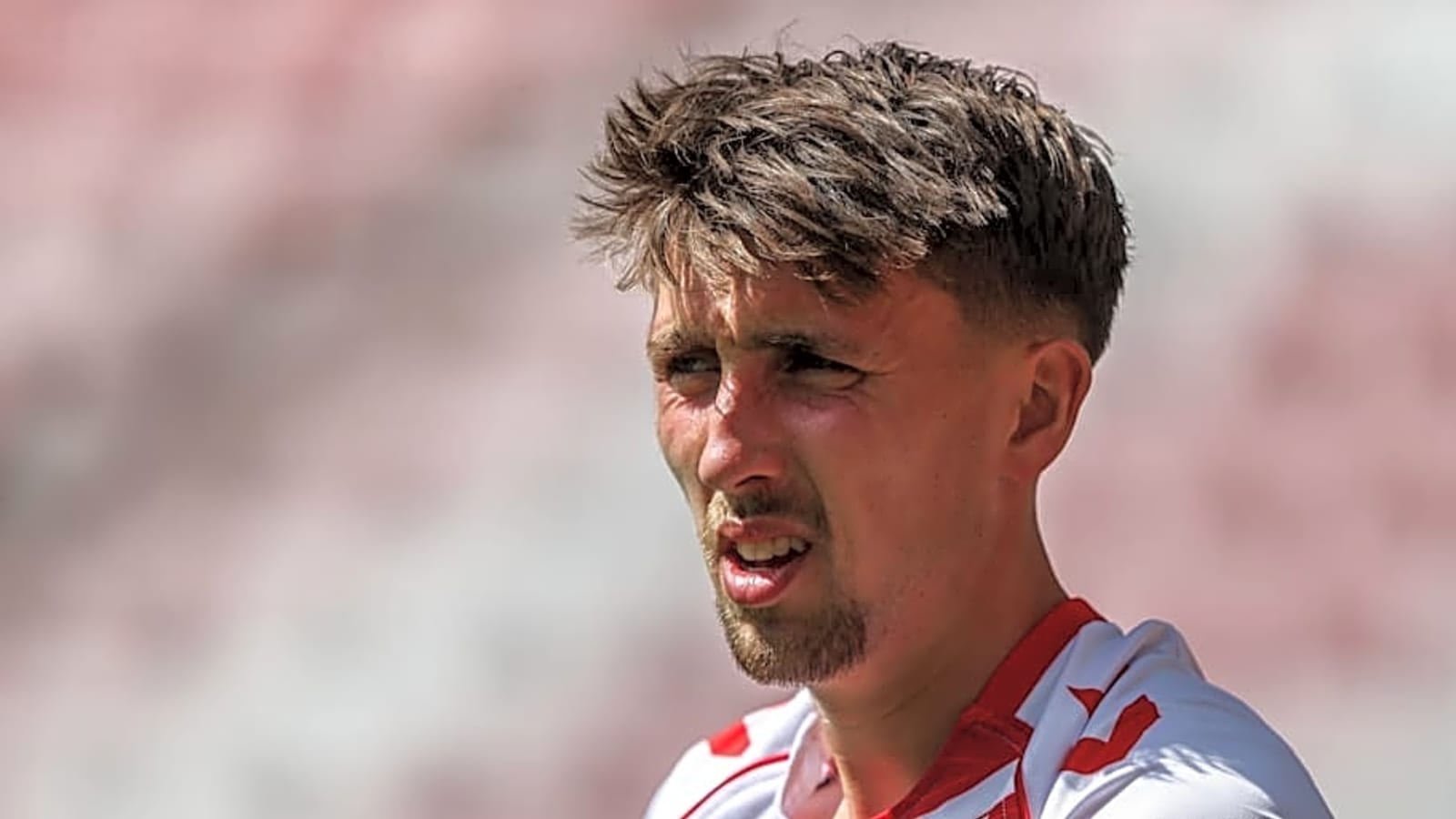 Sunderland Star to Stay at Club Amid Premier League and La Liga Interest