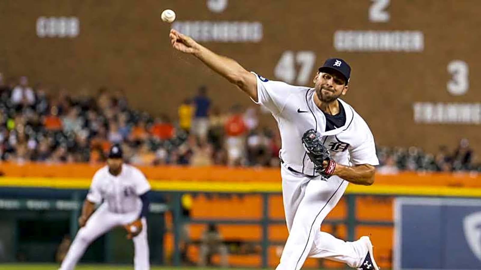 Former Tigers Fan Favorite Star Pitcher Back in Major Leagues With NL Team