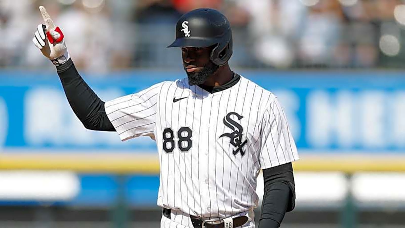 Chicago White Sox Provide Injury Update On Luis Robert Jr.