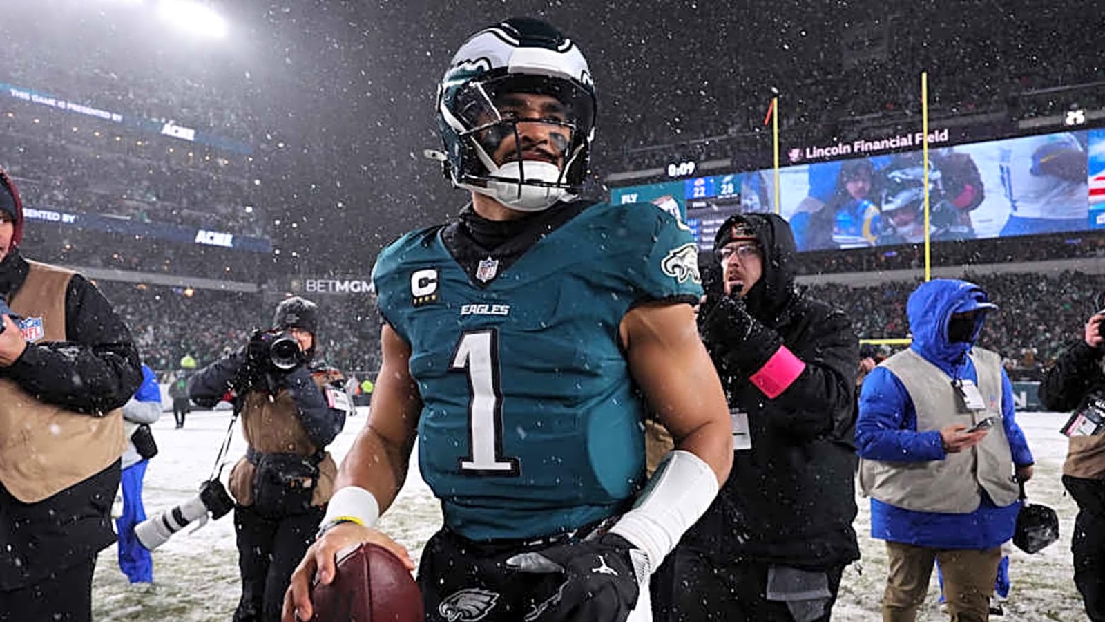 FOX Sports&#39; new ranking reveals close relationship between Jalen Hurts & Eagles