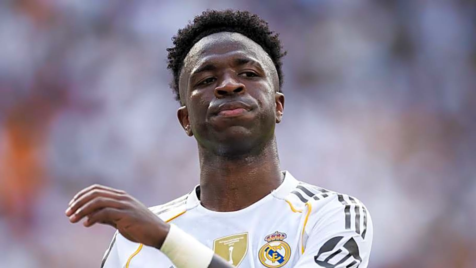 Former Spain Star Dissects What’s Behind Vinicius Jr’s Slump
