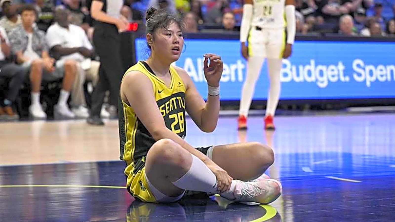 Seattle Storm Trade Li Yueru to Dallas Wings