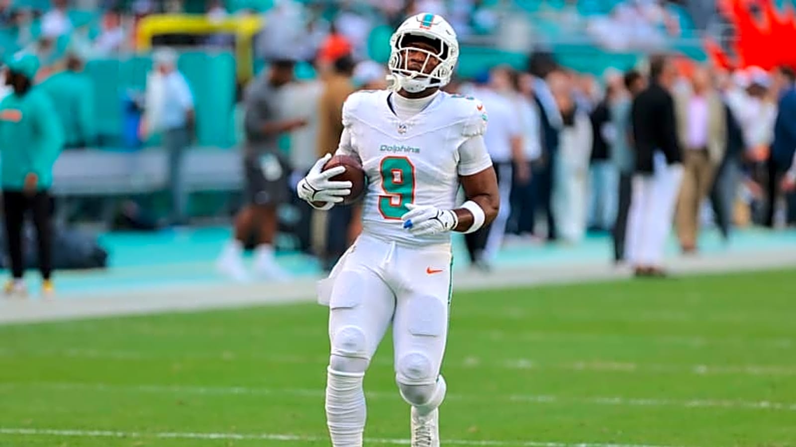 Steelers Back in Running for Dolphins Playmaker