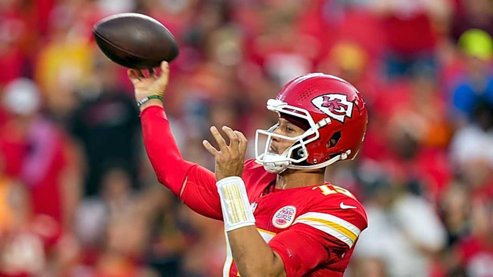 Titans&#39; Cam Ward Earns Patrick Mahomes Comparison
