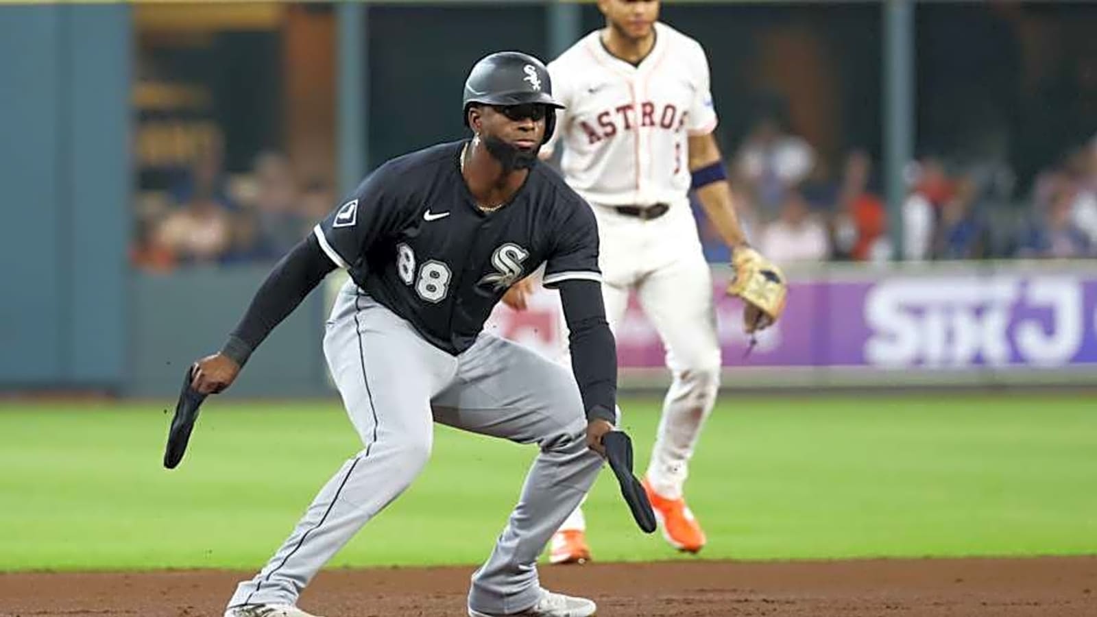 Yankees Could Make Trade for White Sox Outfielder