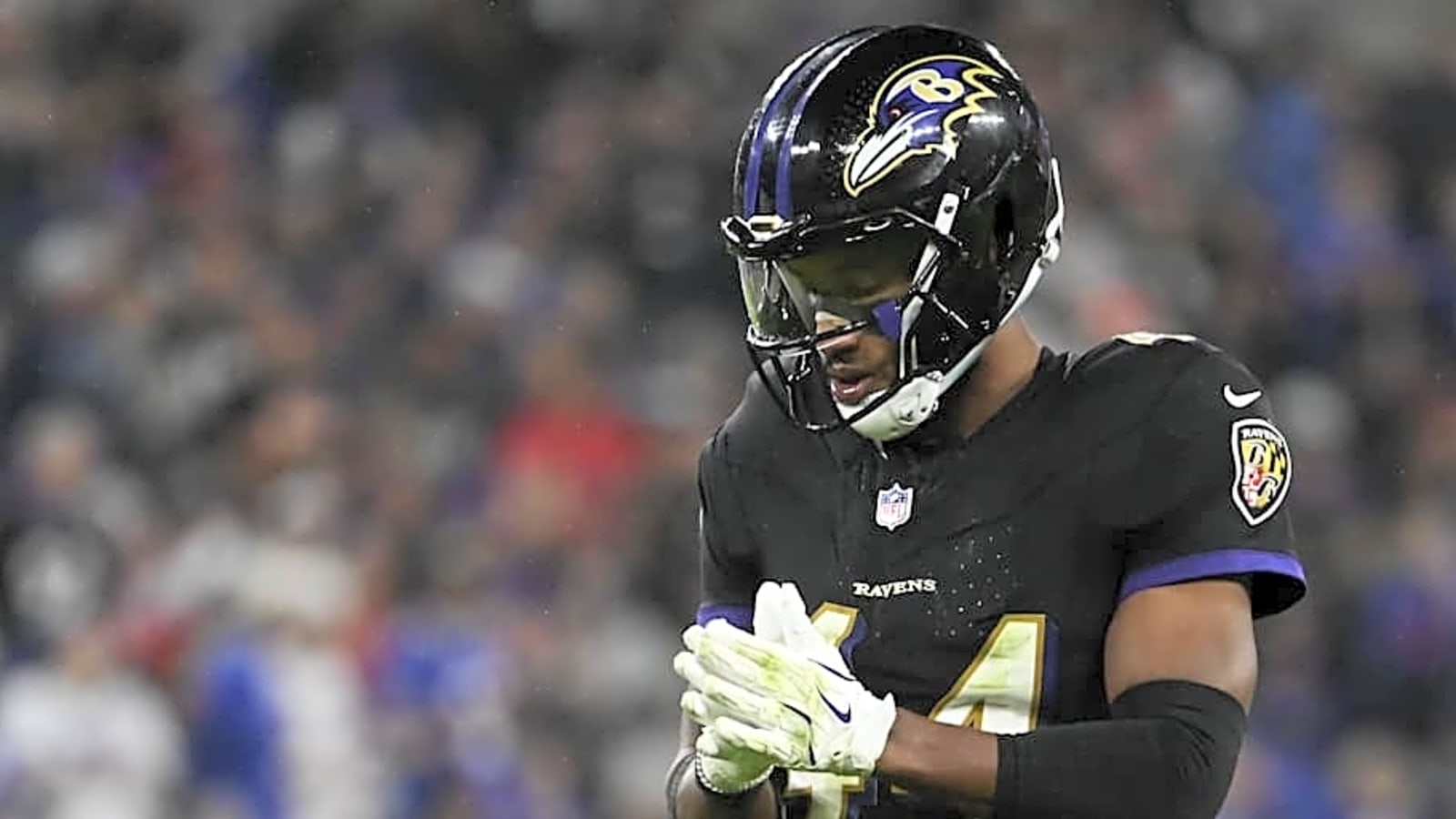 Ravens CB Setting High Standard for Younger Players