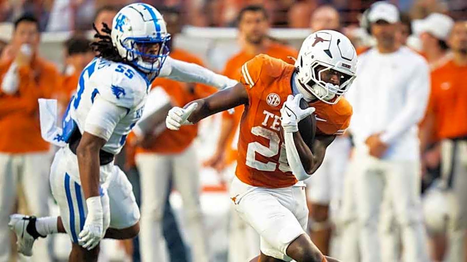 Texas Longhorns vs. Kentucky Wildcats Way-Too-Early Season Preview