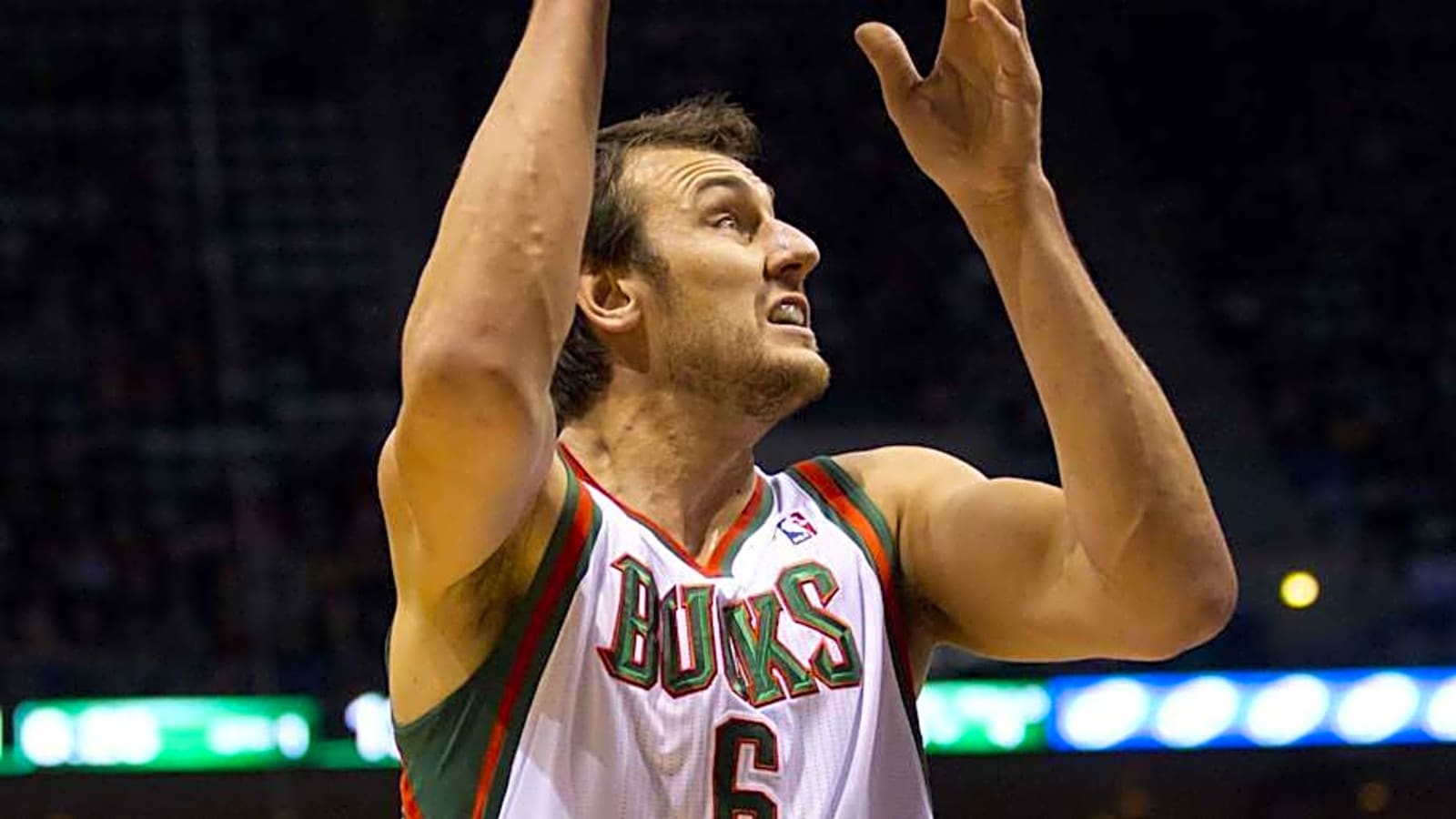 Bucks Could Grab Andrew Bogut Style Center This Summer