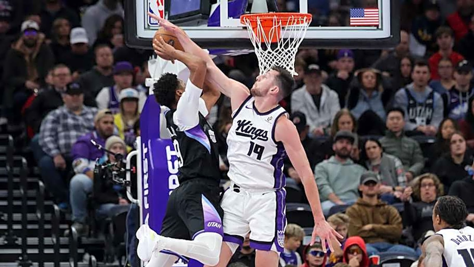 Jazz&#39;s Ace Bailey Leaves Kings Game With Injury