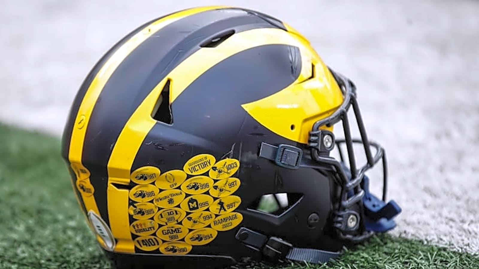 Veteran TJ Guy names two Michigan football players standing out in Fall Camp