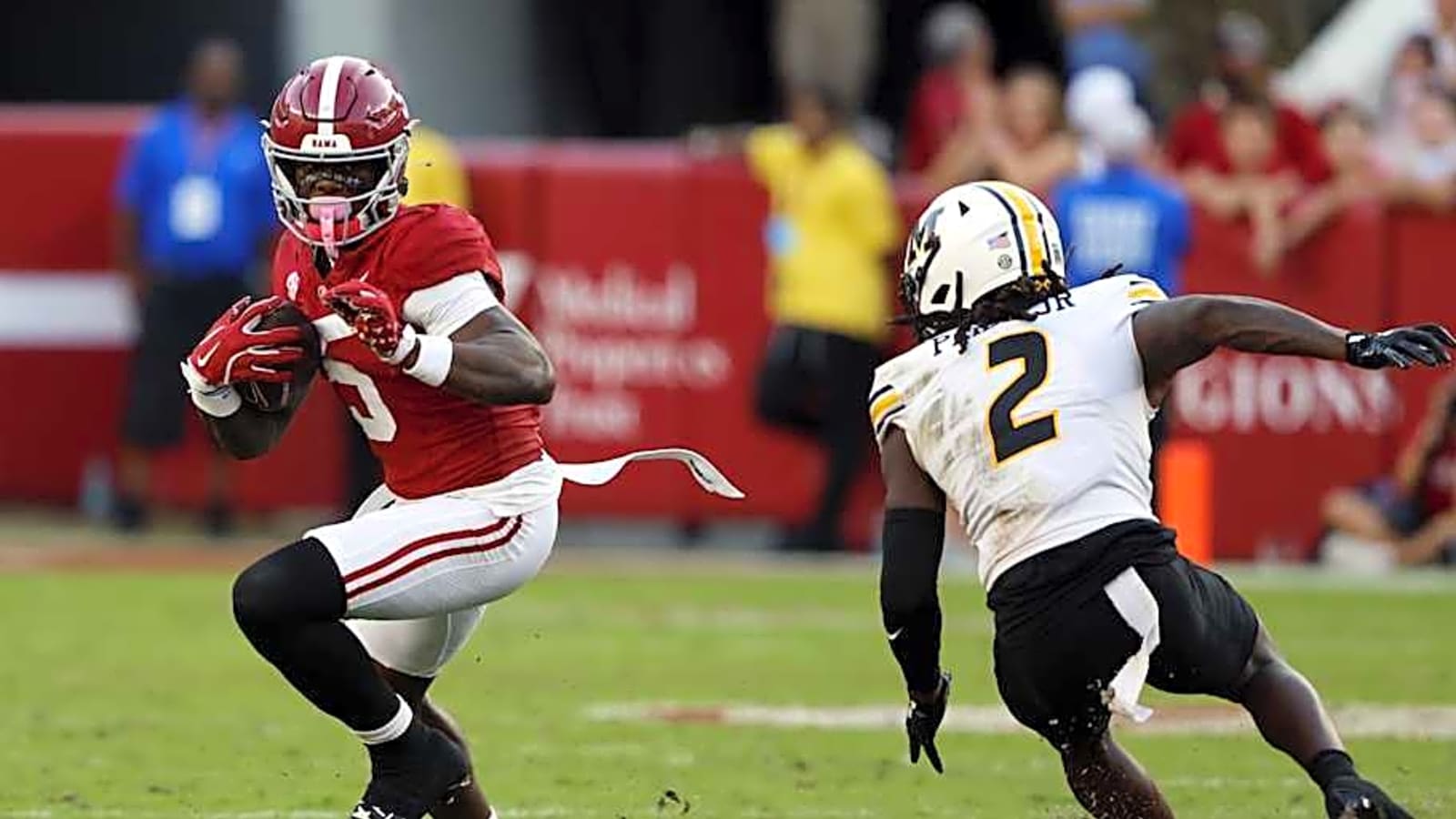 Alabama WR Germie Bernard Embracing Role in &#39;Selfless&#39; WR Room