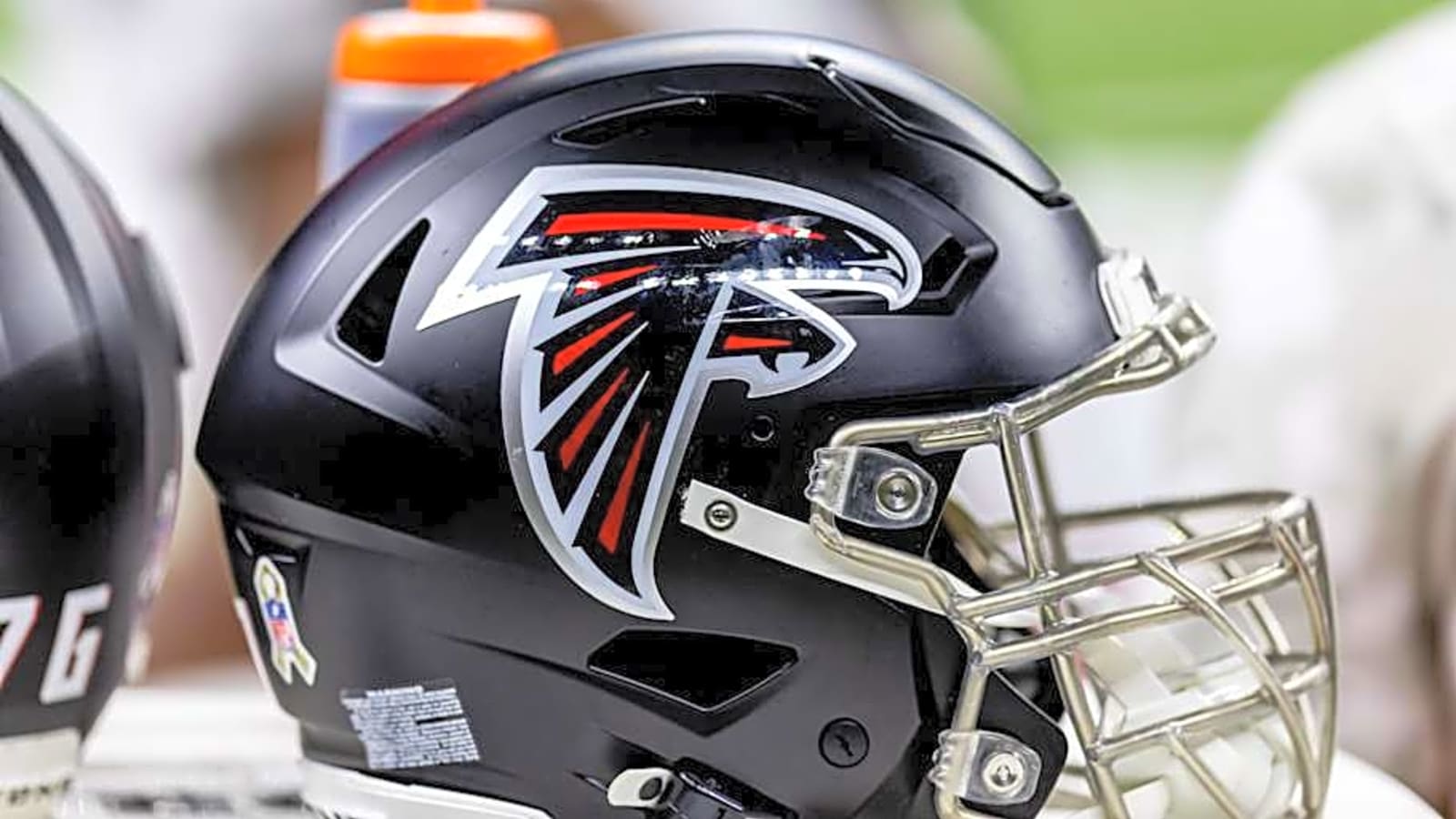 Buccaneers rival signs former Chargers QB