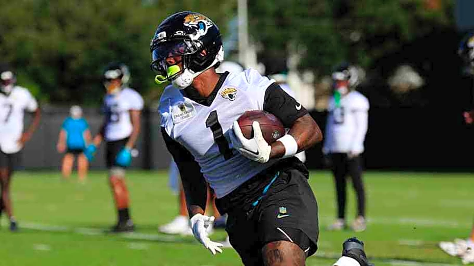 Watch: Jaguars&#39; Travis Etienne Weighs In on Training Camp