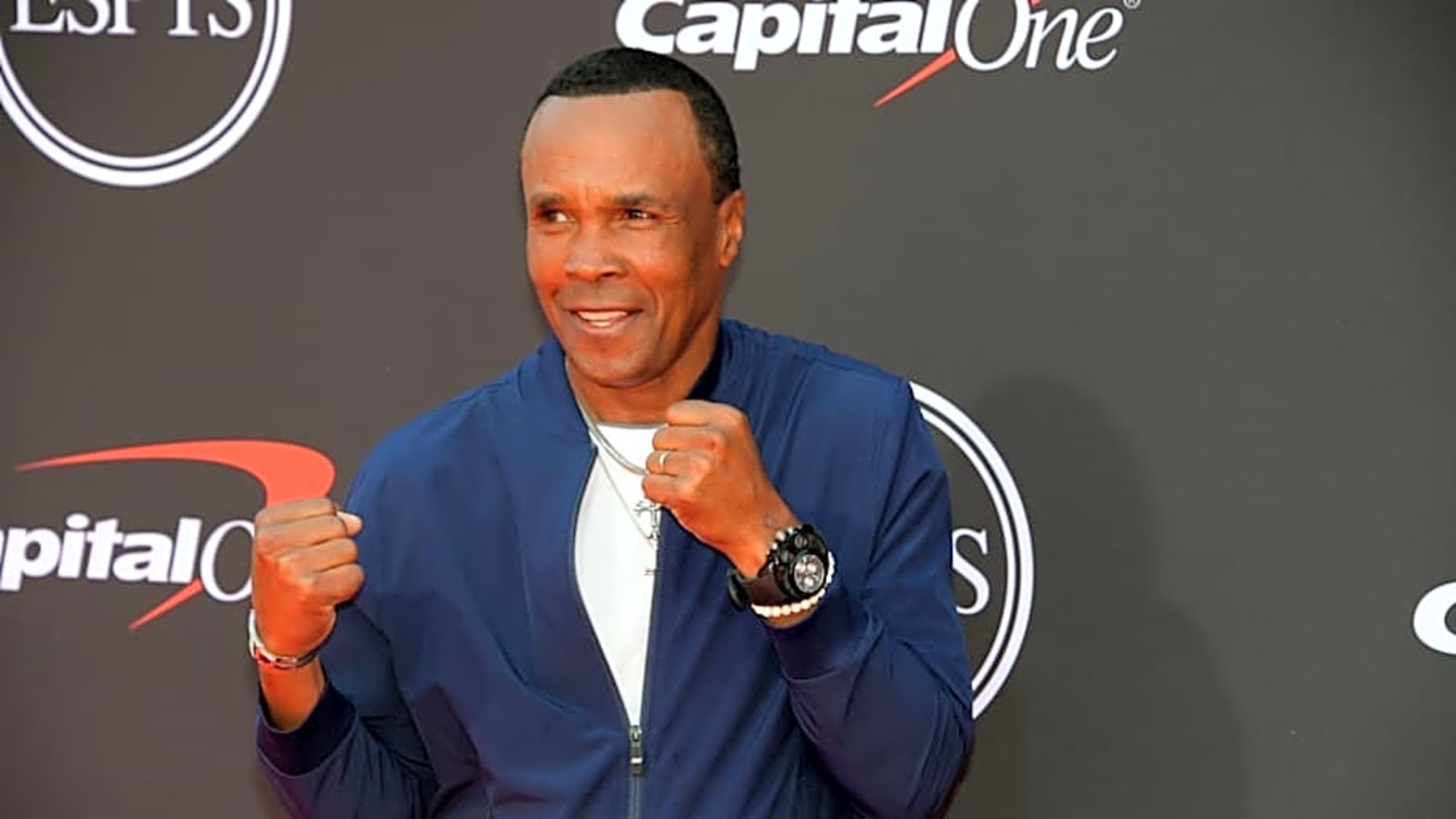 Sugar Ray Leonard Casts 5-Word Doubt On Canelo Alvarez&#39;s Floyd Mayweather Shade
