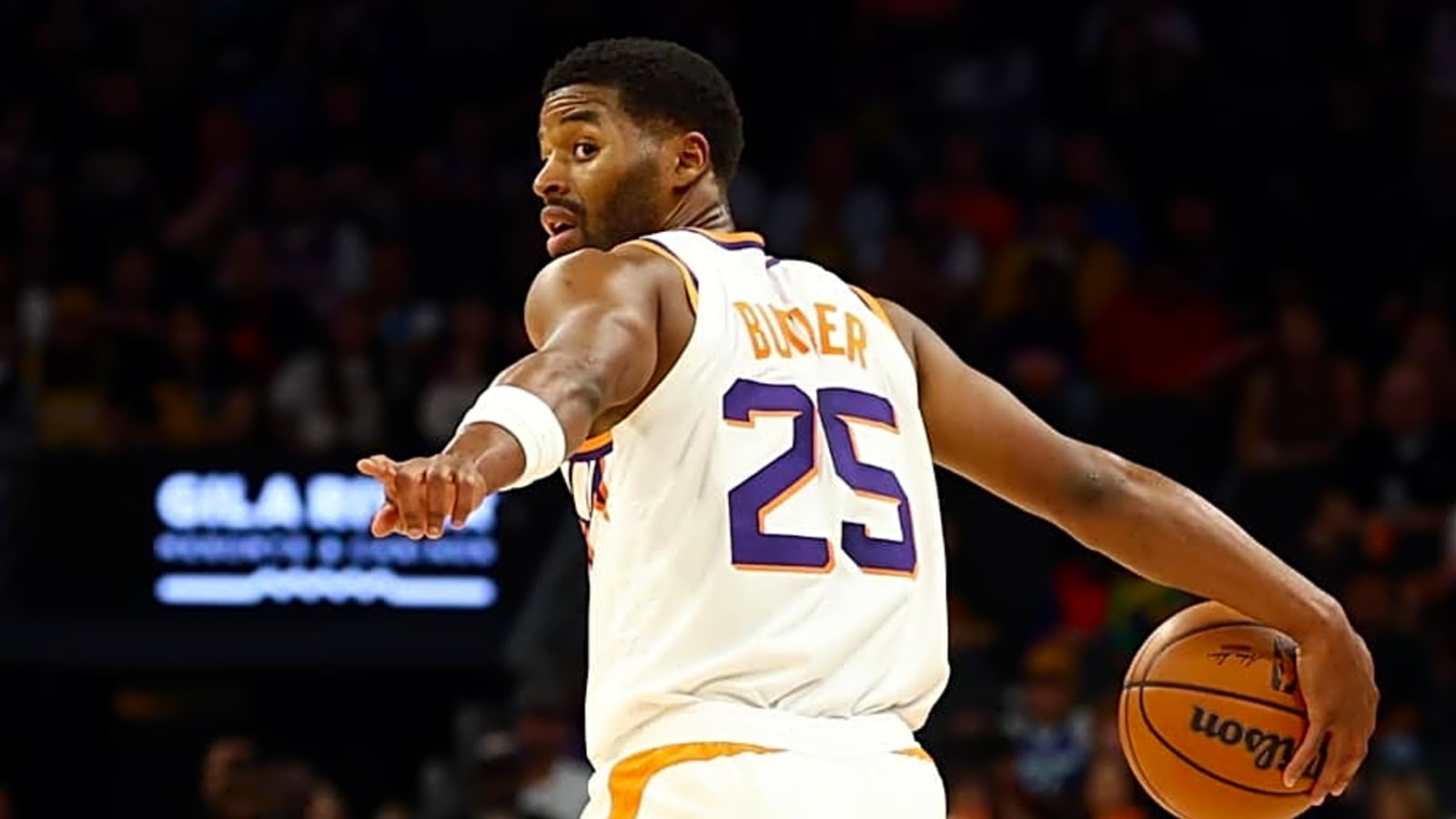Suns Explain Tough Decision to Cut Veteran Guard
