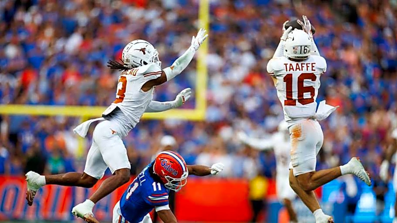 Texas Longhorns Defense Has Clear Mindset Heading Into Red River Rivalry
