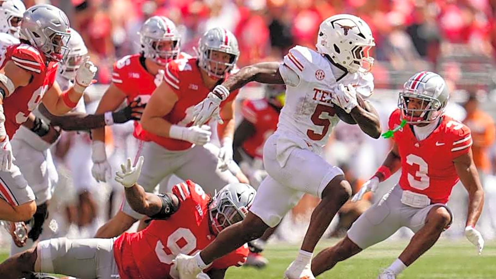 Quintrevion Wisner Opens Up On Return From Injury Ahead of Red River Rivalry Game