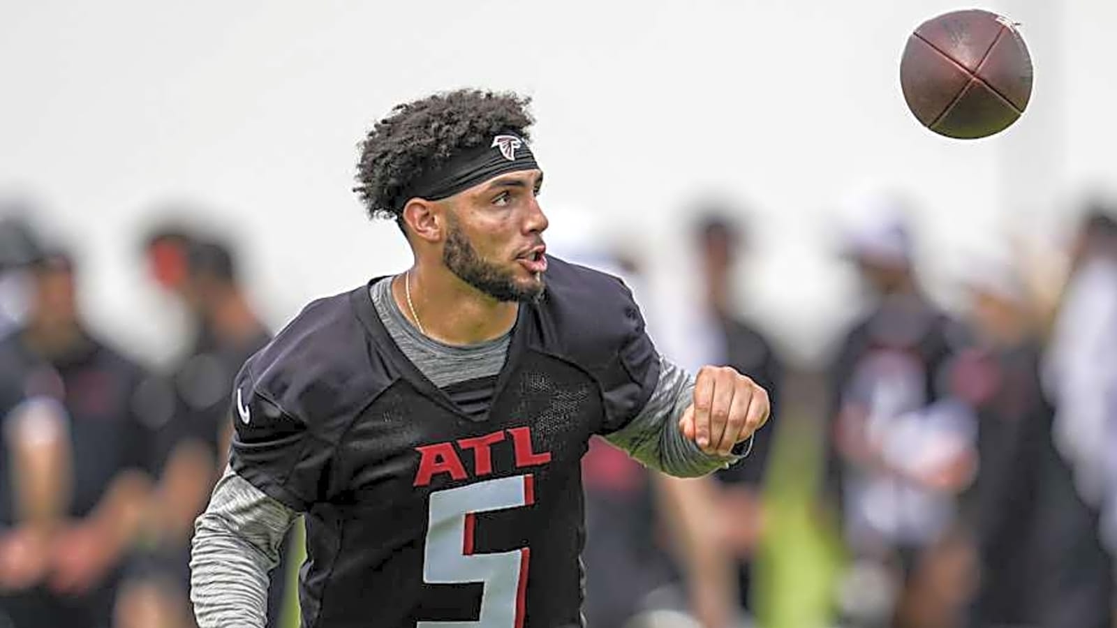 Watch: Atlanta Falcons Wide Receiver Drake London Makes Terrific Catch in Practice