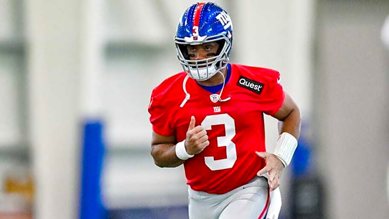 Giants vet says leadership &#39;a lot better&#39; with Russell Wilson at quarterback