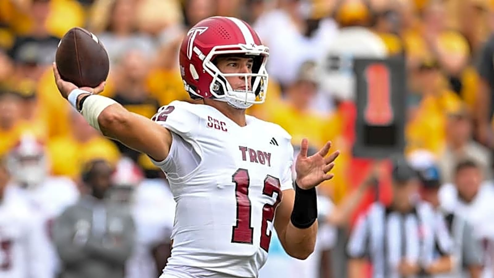 Texas Finds Arch Manning&#39;s Backup in Former Troy Starter Matthew Caldwell