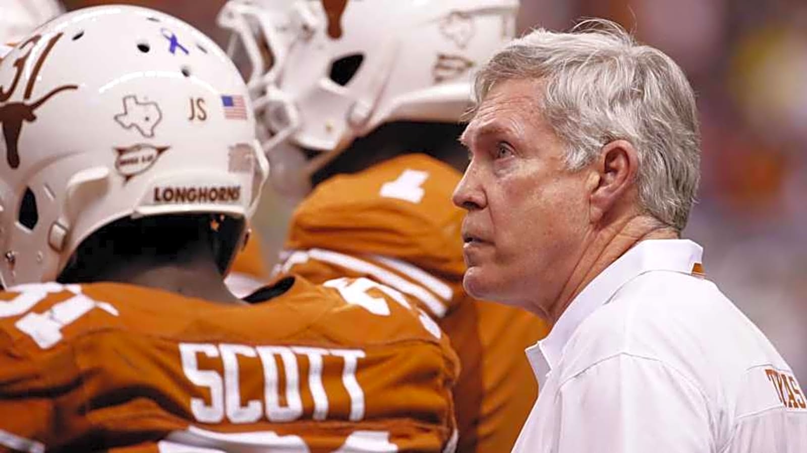 Mack Brown Commemorates Passing of Former Texas Longhorns Coach