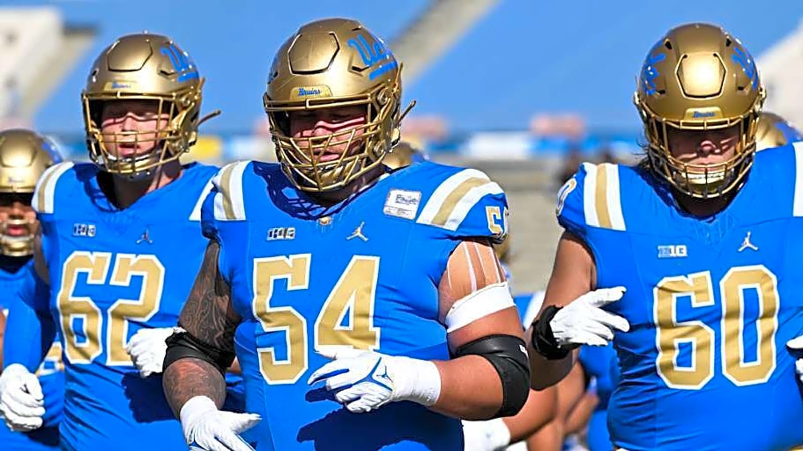 4-Star OL Linked to UCLA De-Commits From Cal