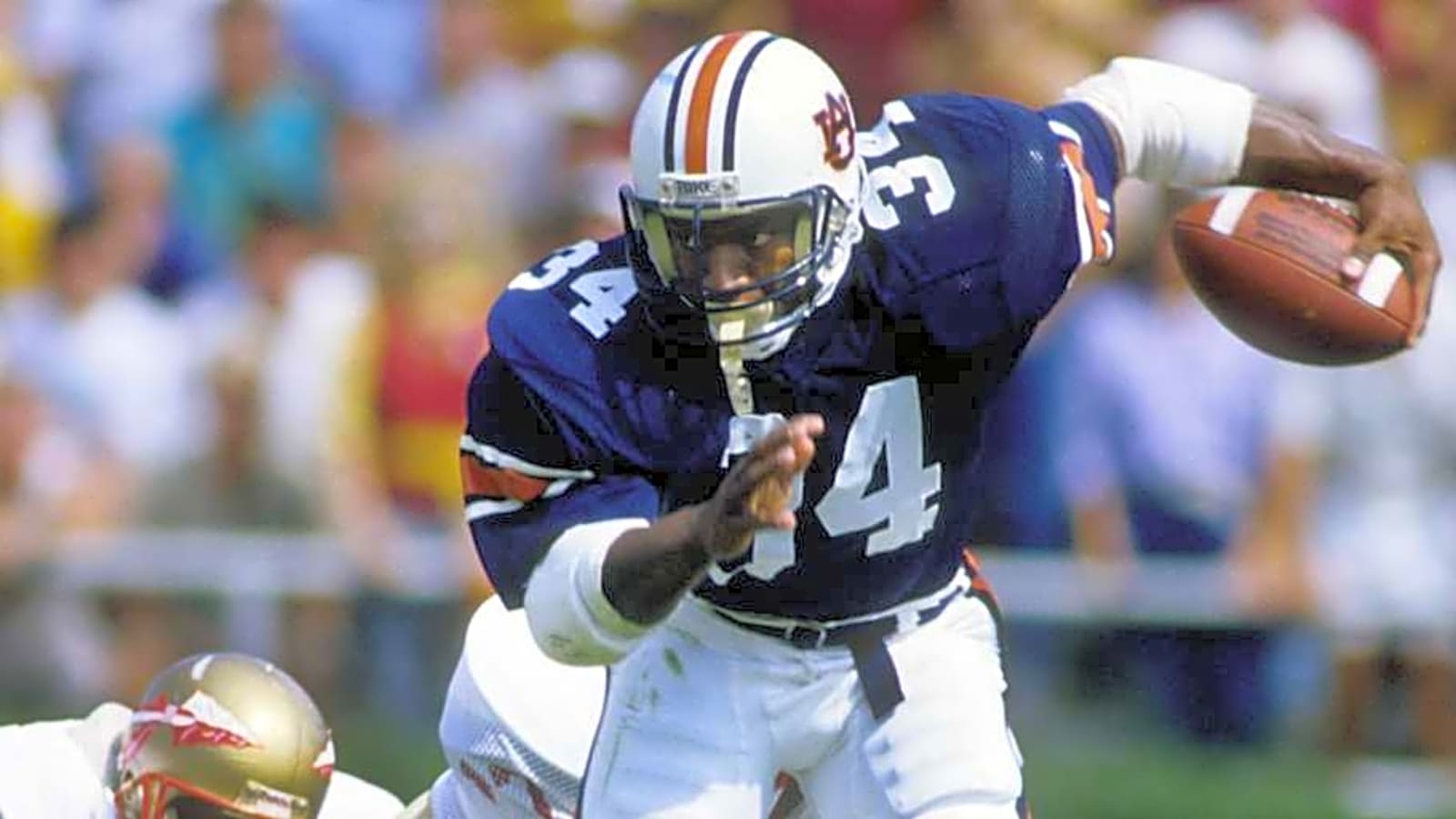 Auburn Legend Bo Jackson to Be Inducted Into Esteemed Hall of Fame