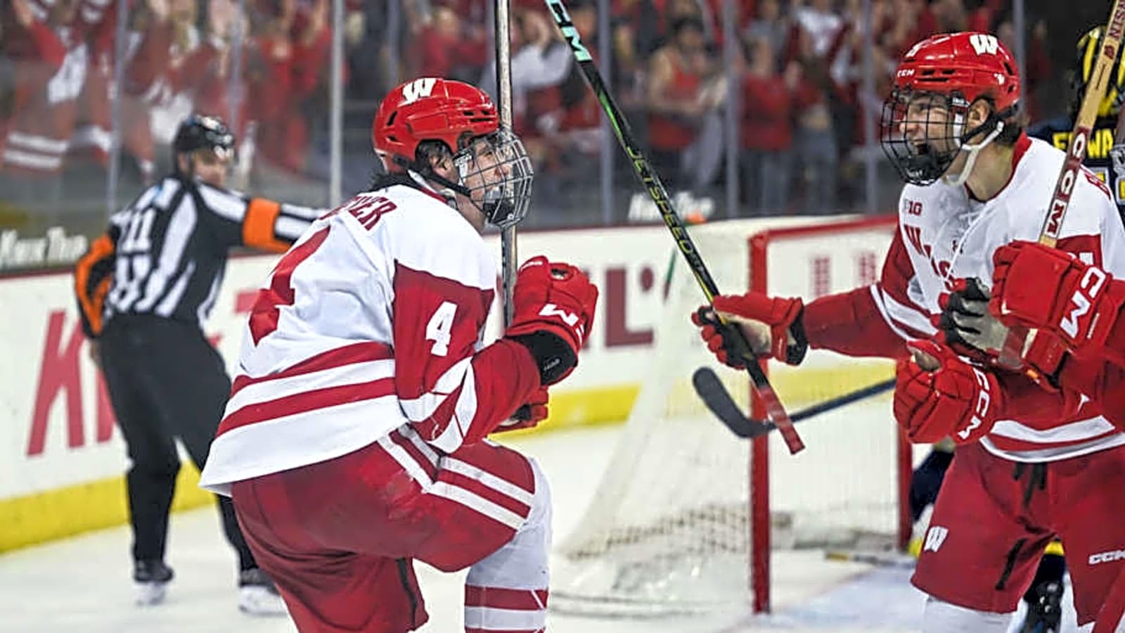 Wisconsin men's hockey slips but polls set up top-10 matchup
