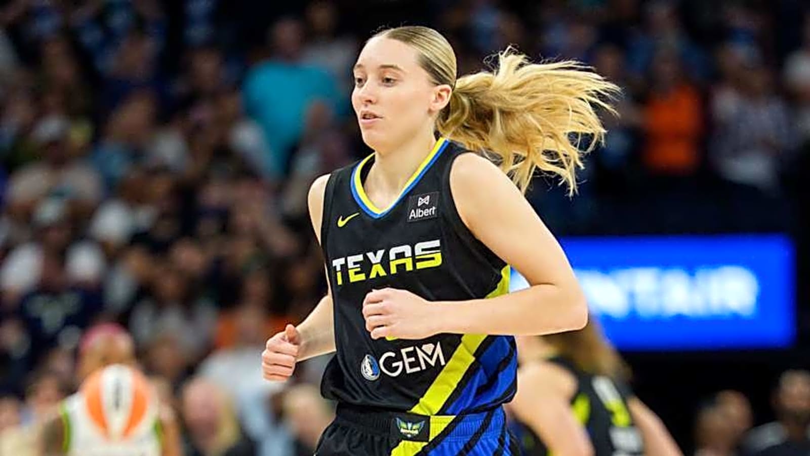 Lynx coach praises Paige Bueckers after destroying Dallas Wings