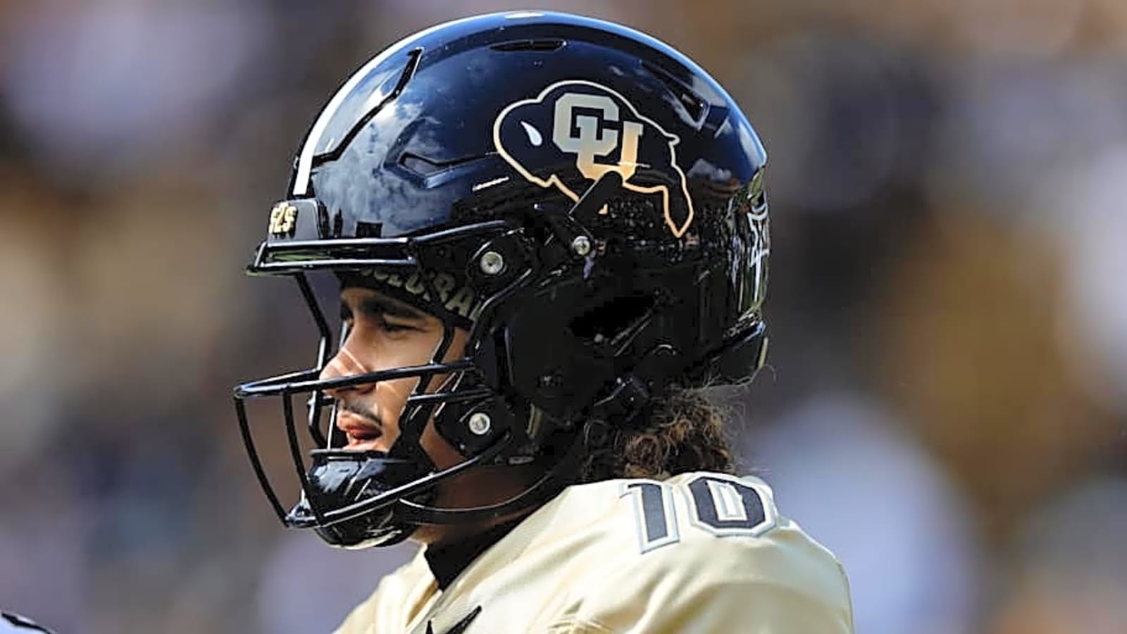Julian &#39;JuJu&#39; Lewis Sparks NIL Debate: Lamborghini, Darth Vader Chain Before Colorado Spring Game