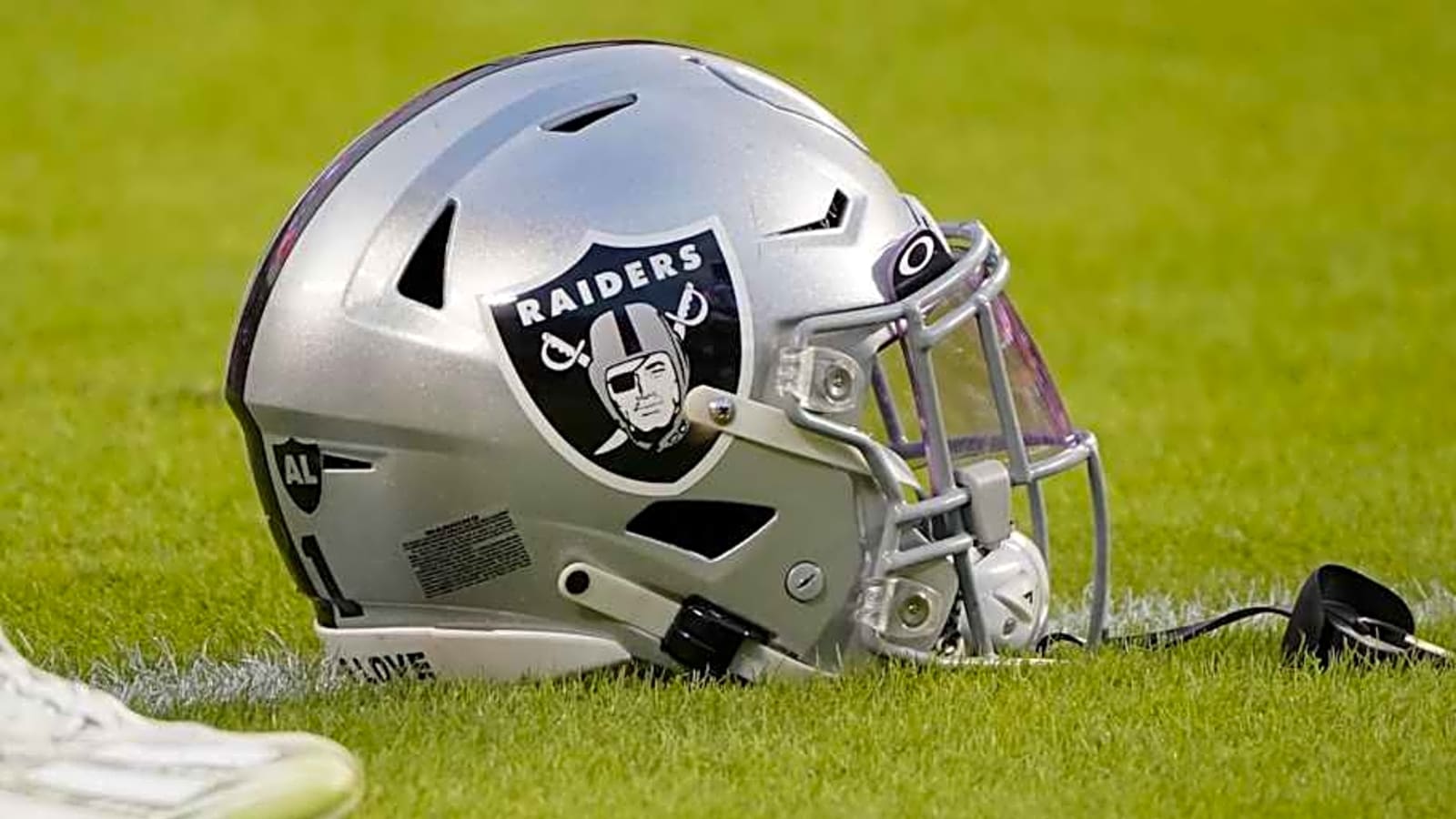 Raiders Fantasy Star Should Be Benched vs. Commanders
